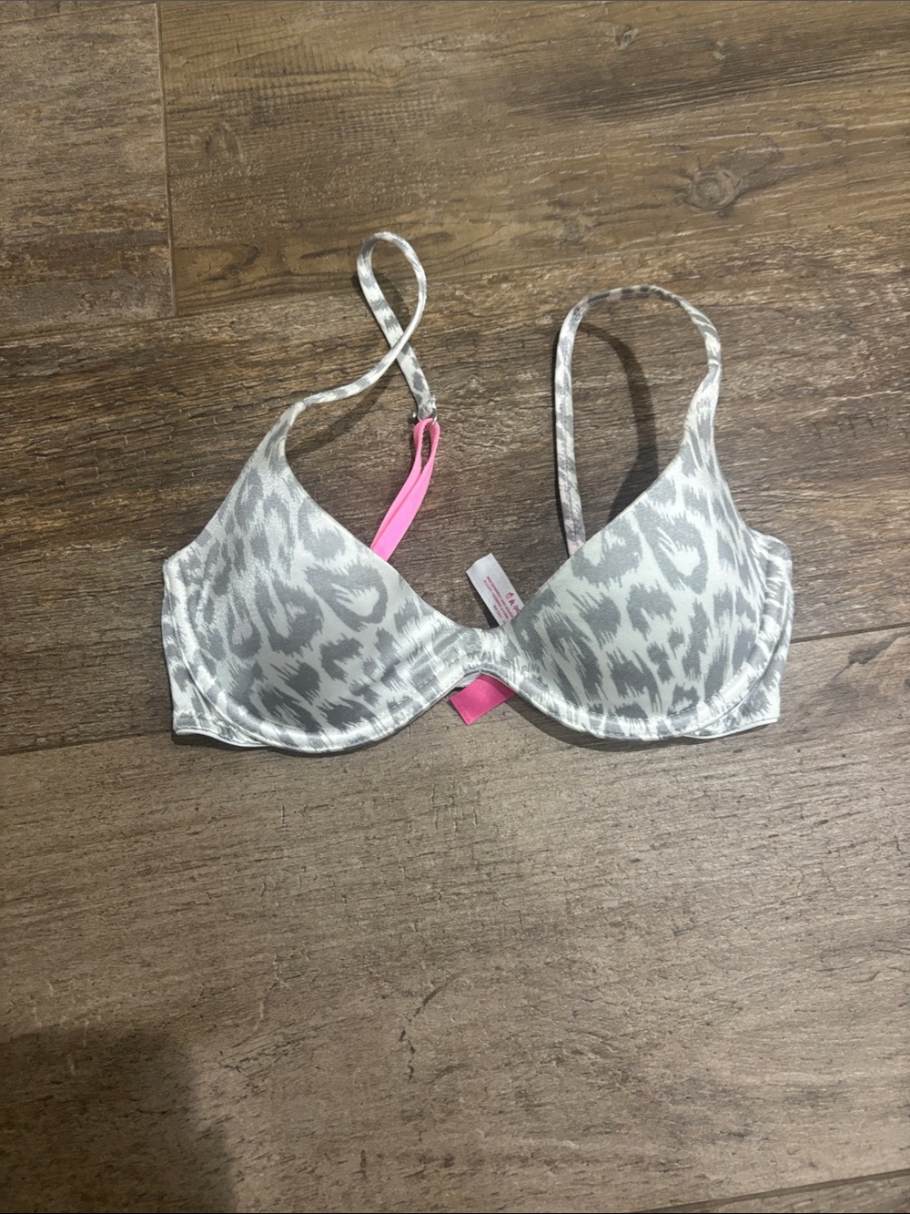 PINK Victoria's Secret Gray Animal Print T-Shirt Bra with Pink Trim